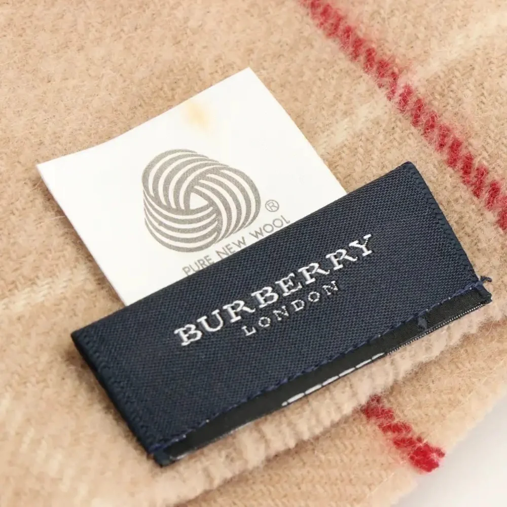 Burberry shawl/wrap - Picture 2 of 5